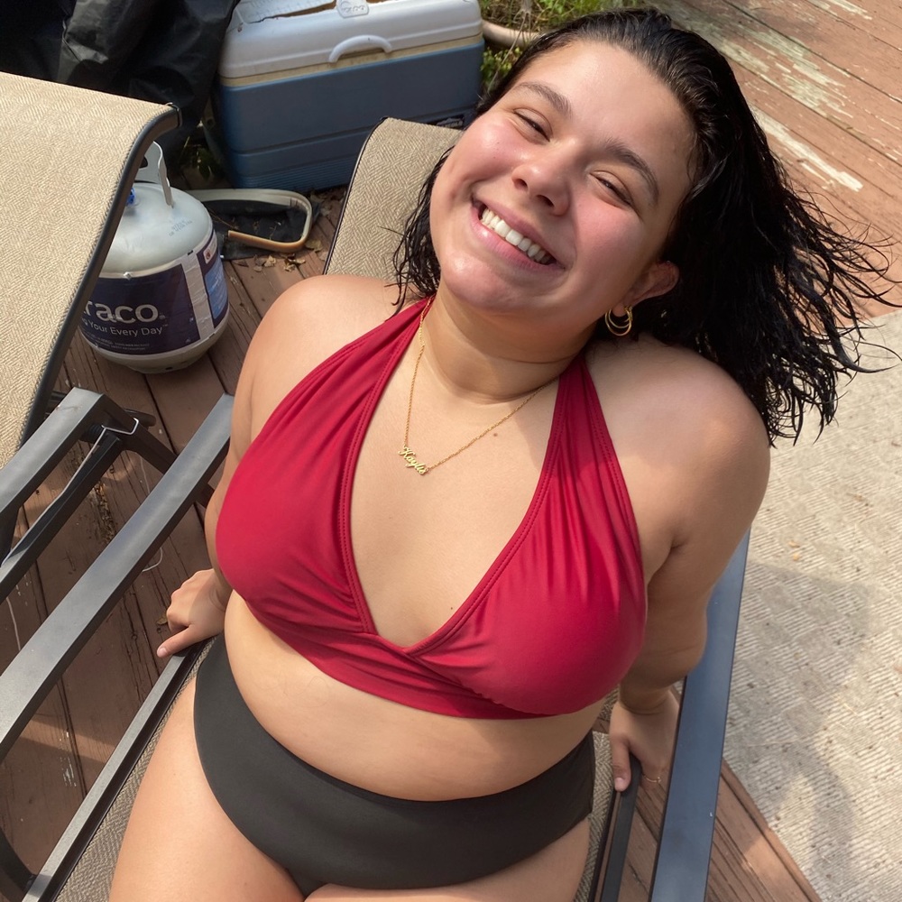 Meet your Posher, Kaylie